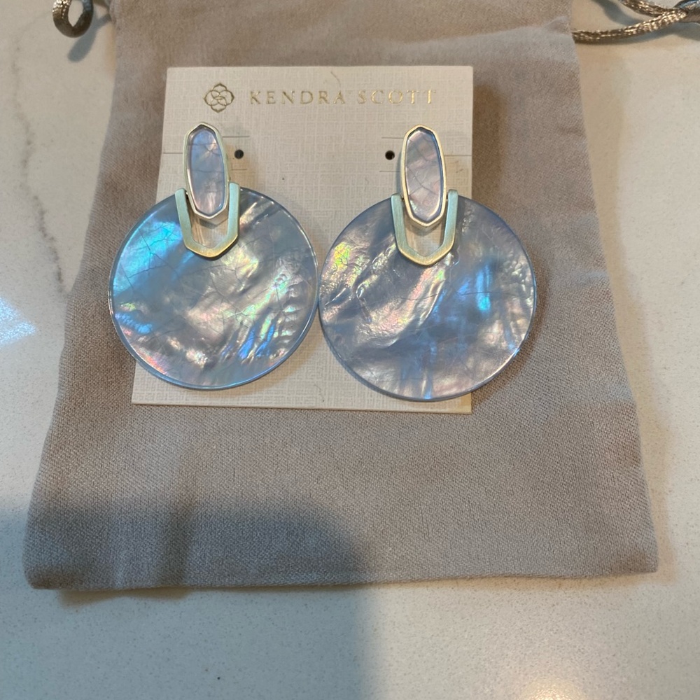 Kendra Scott Didi earrings